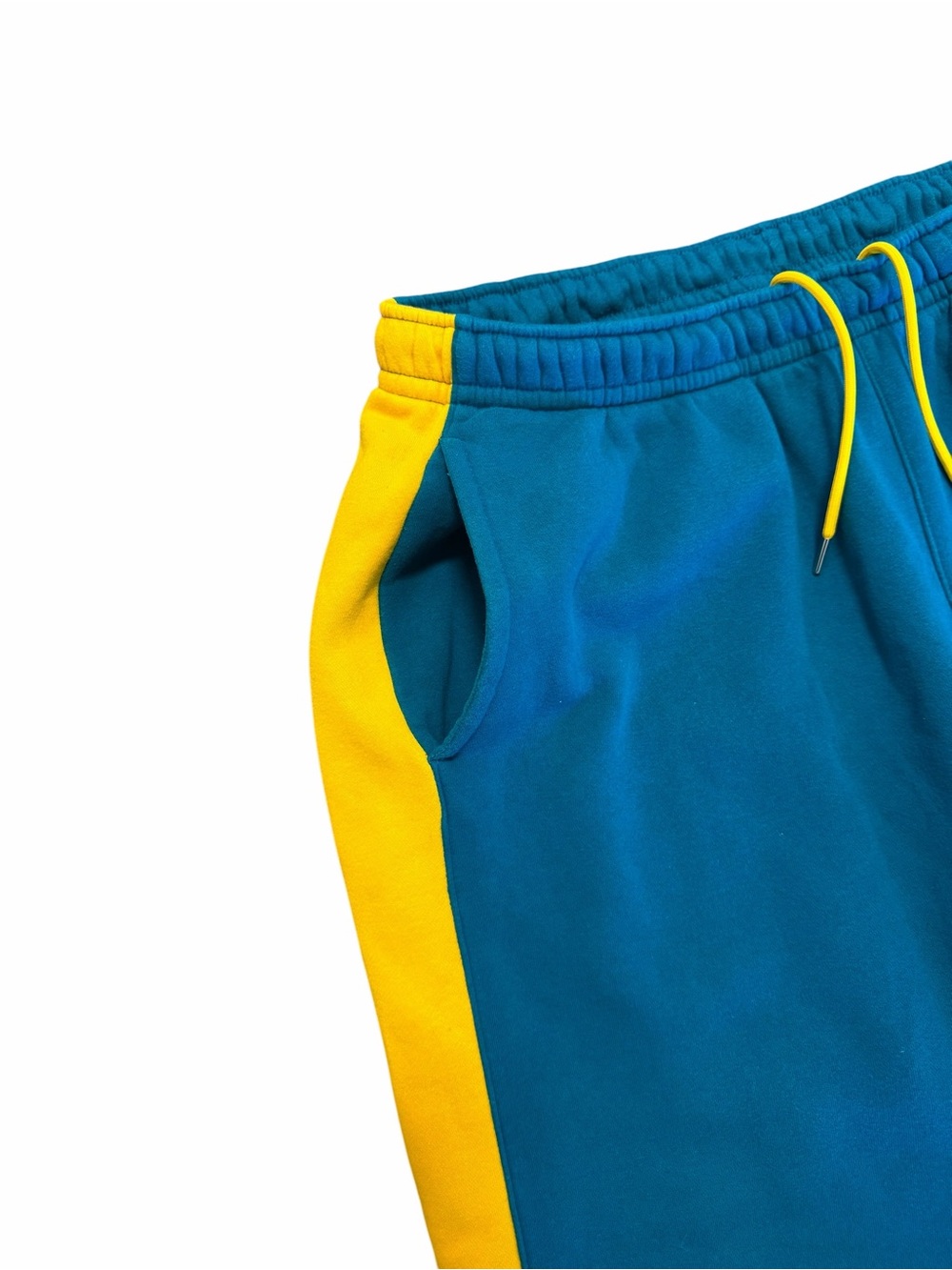 Nike Sportswear Peace Love Basketball Women’s Jogger Pants ✌🏾❤️ - Picture 4 of 6